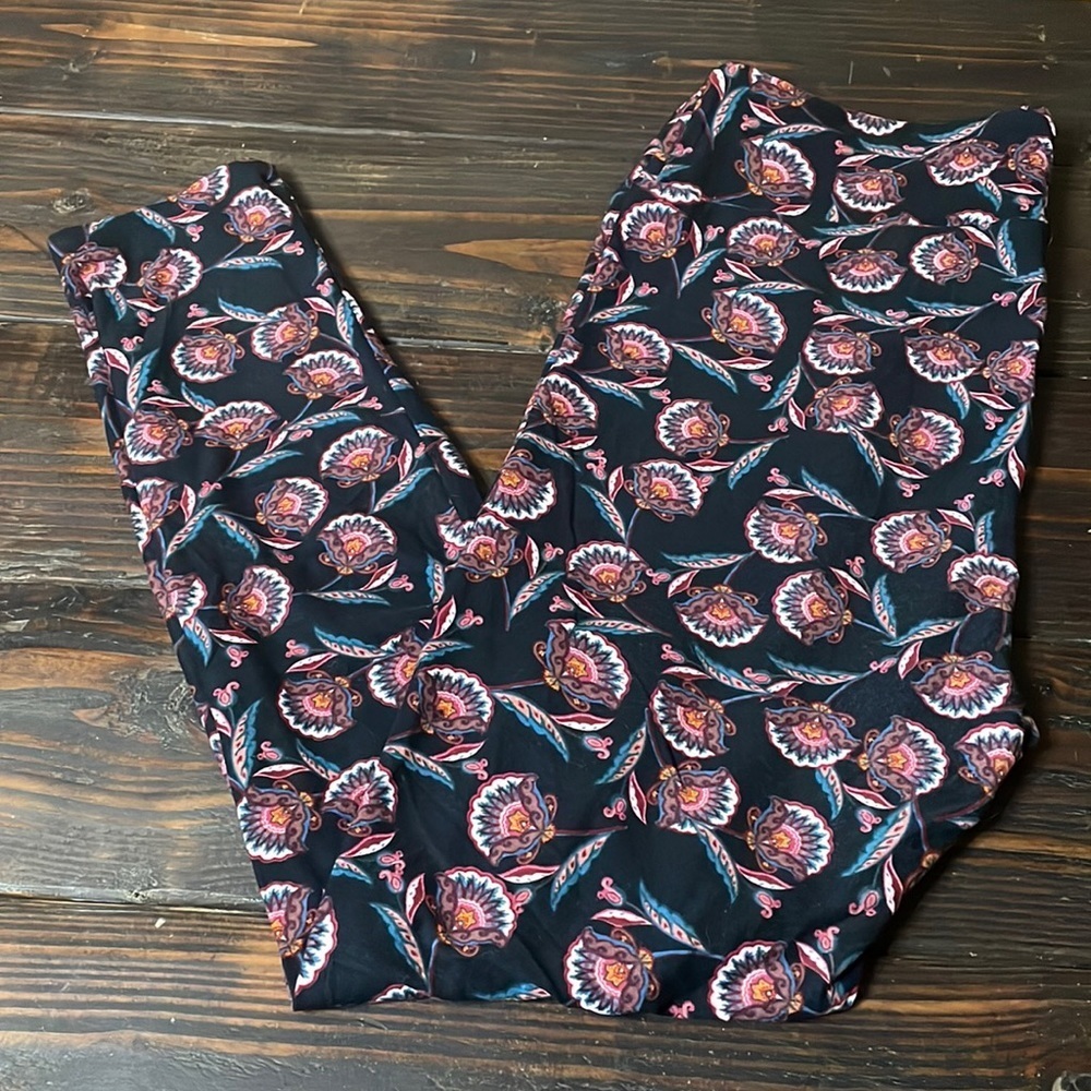 TC‎ NWOT LuLaRoe Leggings G01 6372
